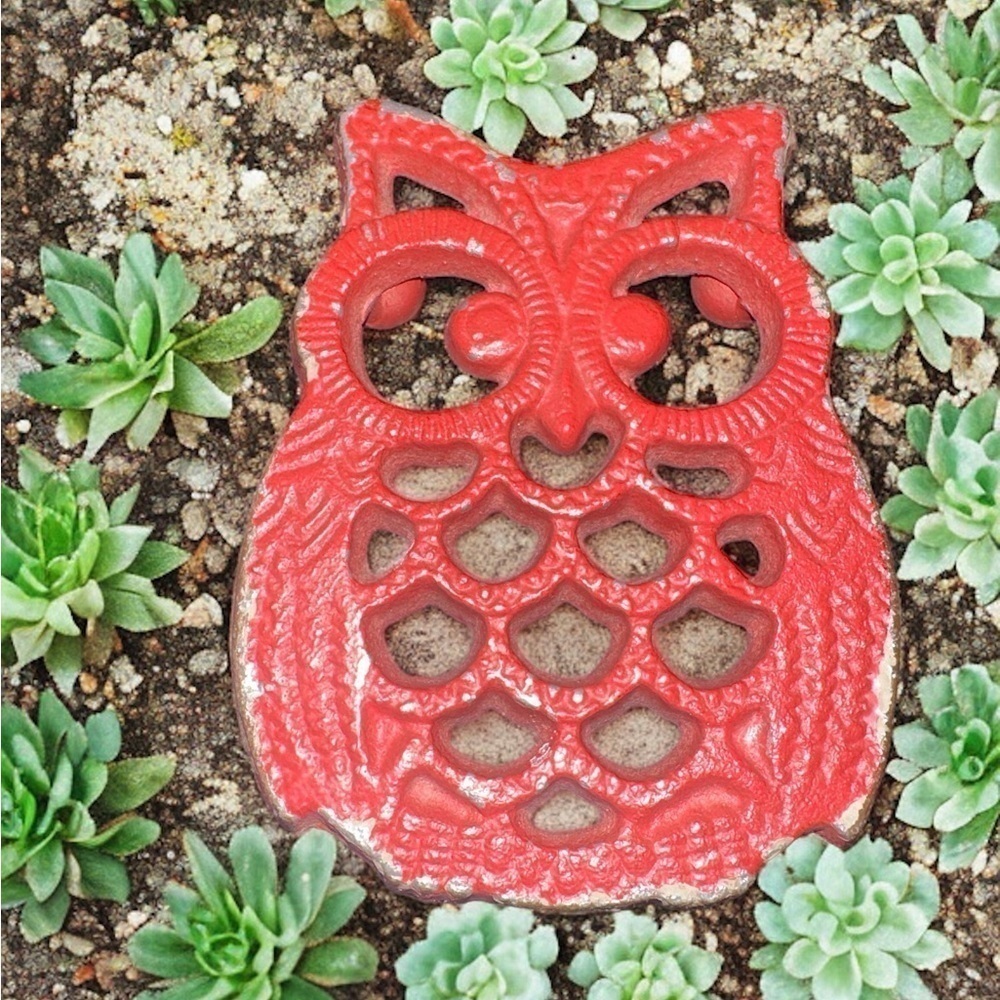 Vintage owl trivit Red
